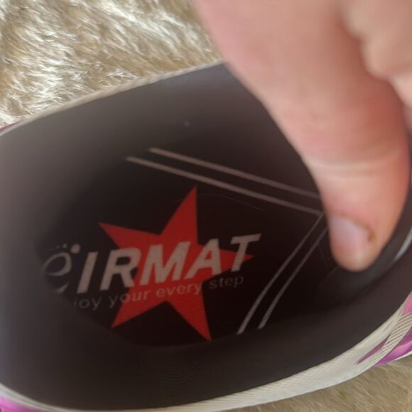 Brooks athletic shoes 8.5/7.5 see note (5520) - Picture 8 of 8